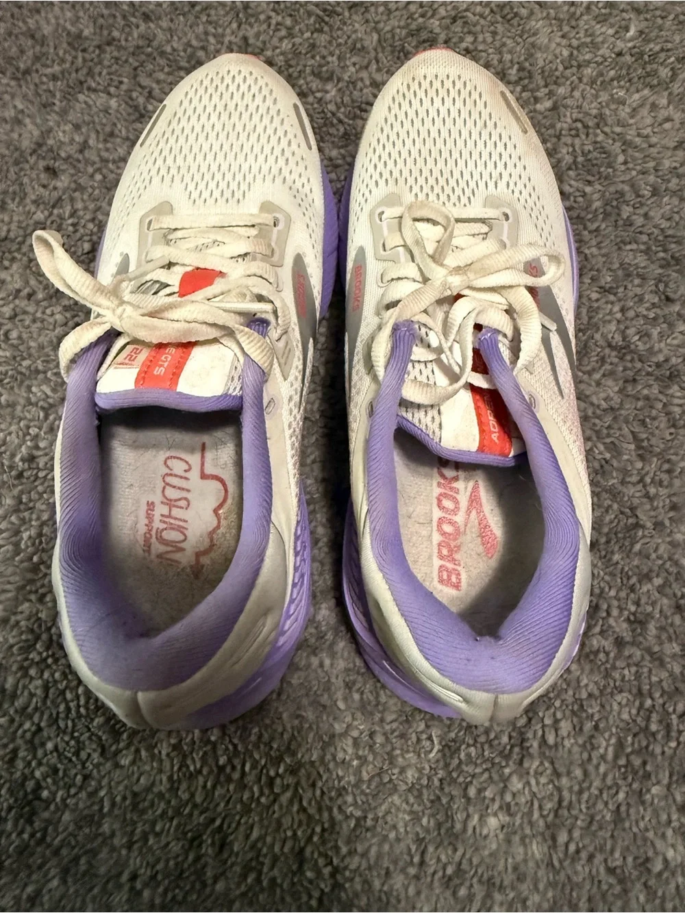 Brooks Women's White and Lavender Athletic Running Shoes
